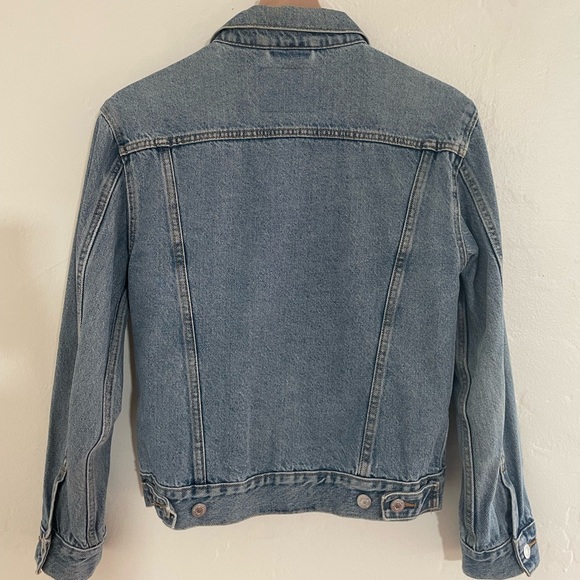 Levi’s Ex-Boyfriend Trucker Jacket - Picture 2 of 6